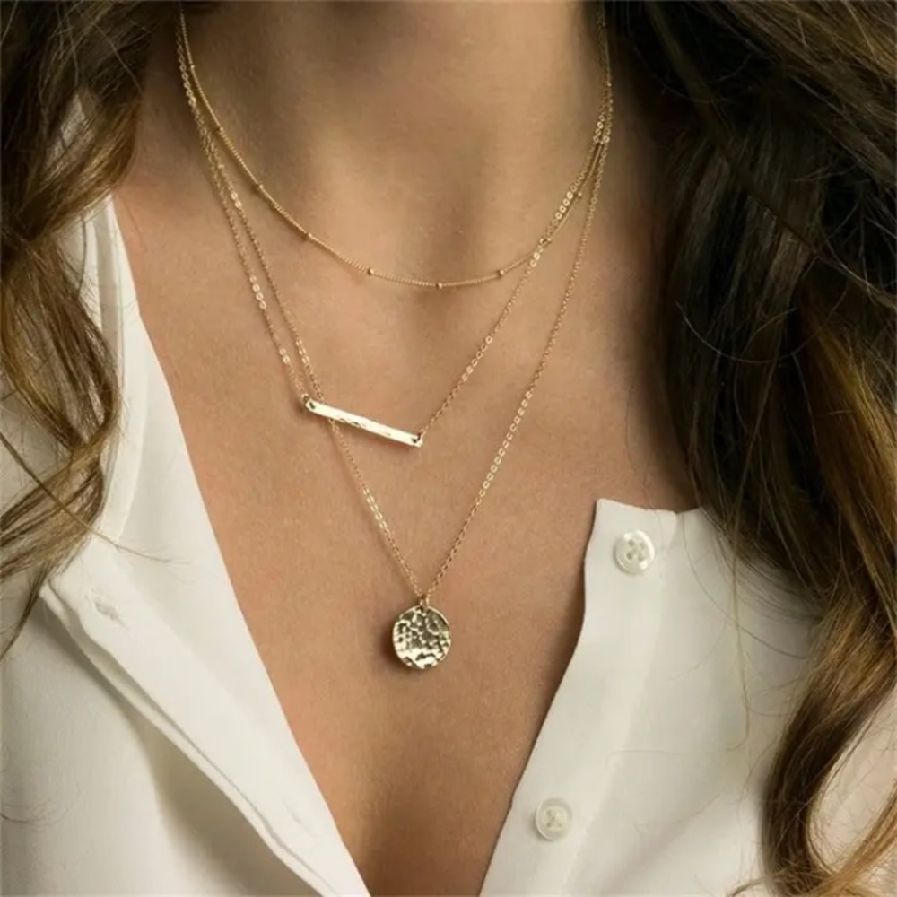 ⚜️𝟯𝟬%𝗢𝗙𝗙 𝗯𝘂𝗻𝗱𝗹𝗲𝘀 𝟯+⚜️ NEW Hammered Coin Stainless Steel Necklace - Picture 12 of 15